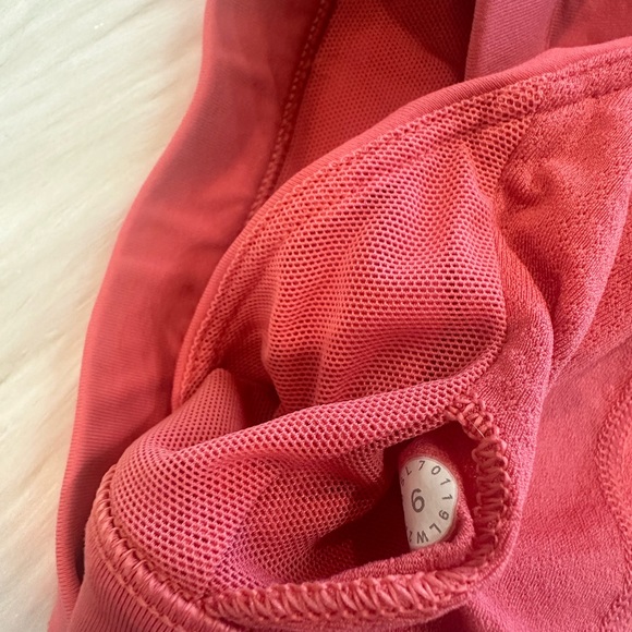 Lululemon Sports Bra - Picture 3 of 6